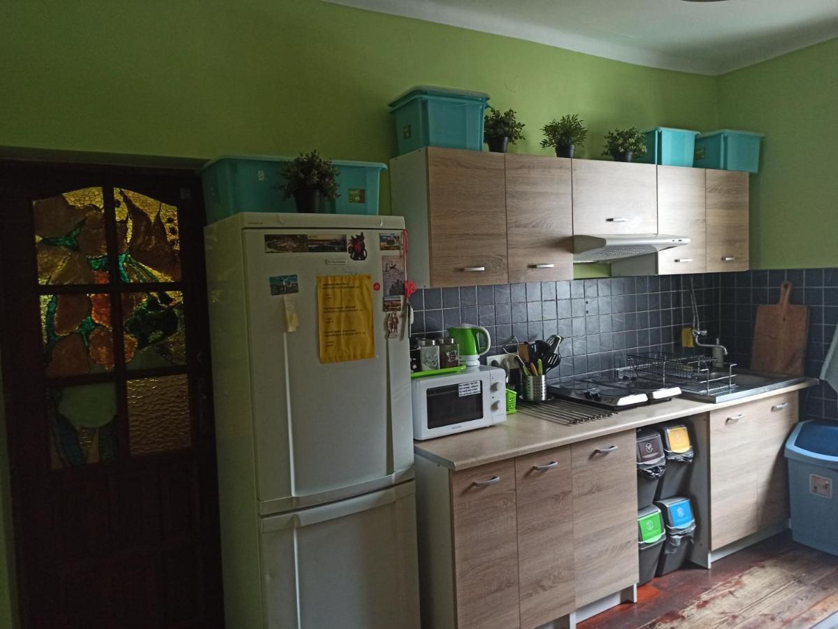 Willa Retro Hostel Краков Экстерьер фото