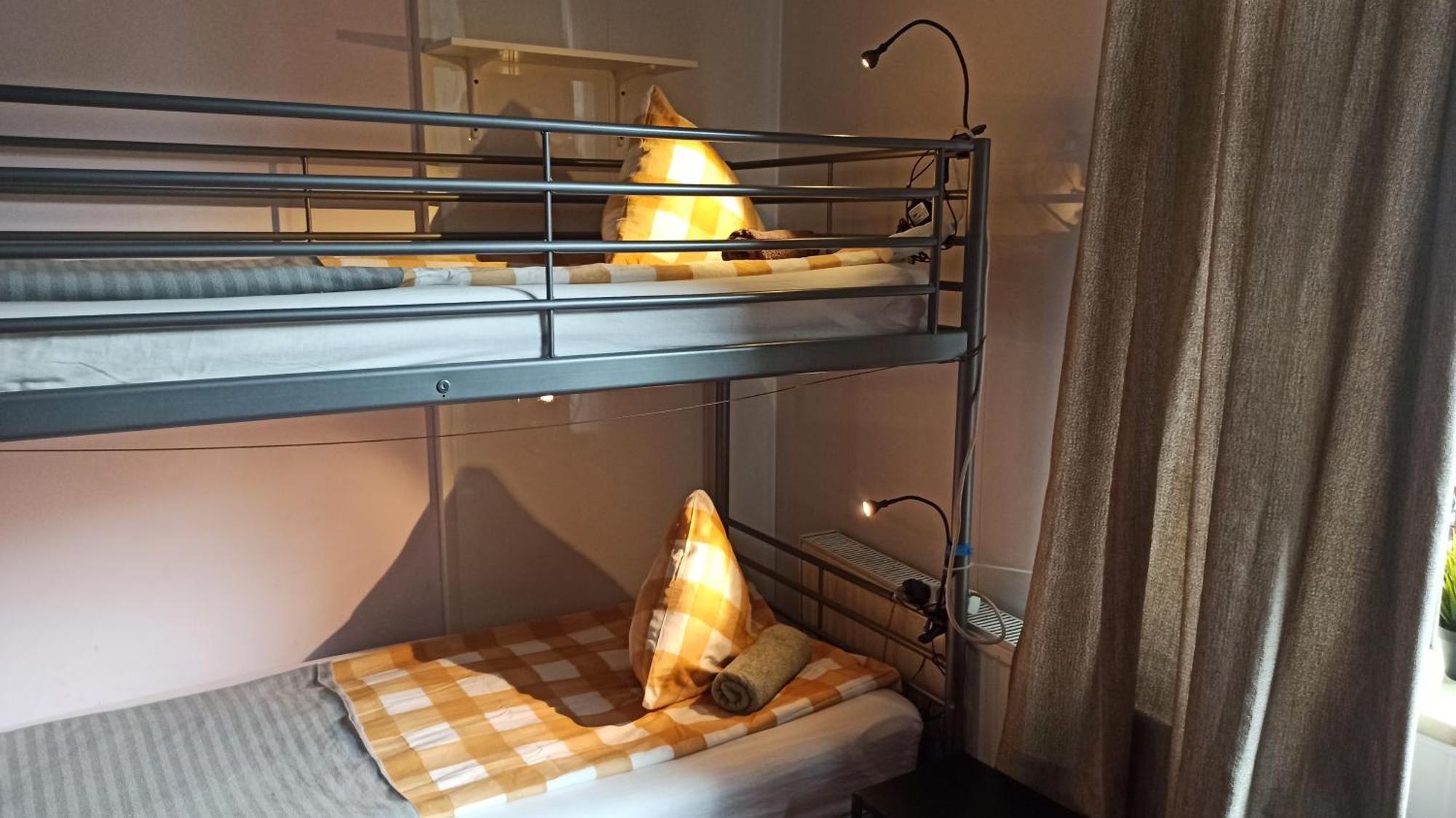 Willa Retro Hostel Краков Экстерьер фото